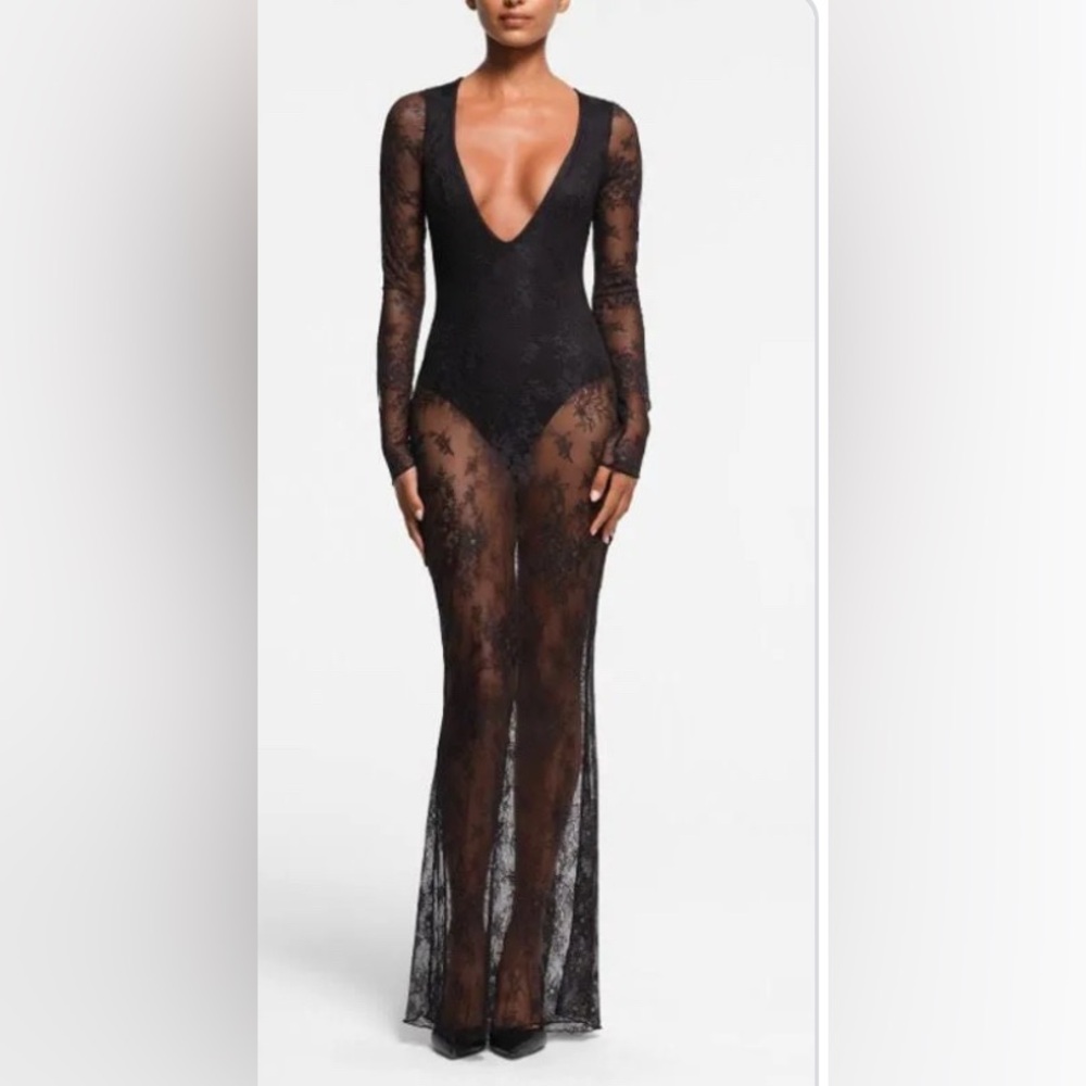 Skims Ultra Lounge Plunge Dress Large Color Onyx